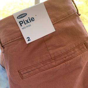 Old navy pixie mid rise pants